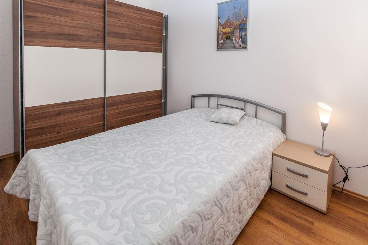 Apartments Carmen Crikvenica Ngoại thất bức ảnh