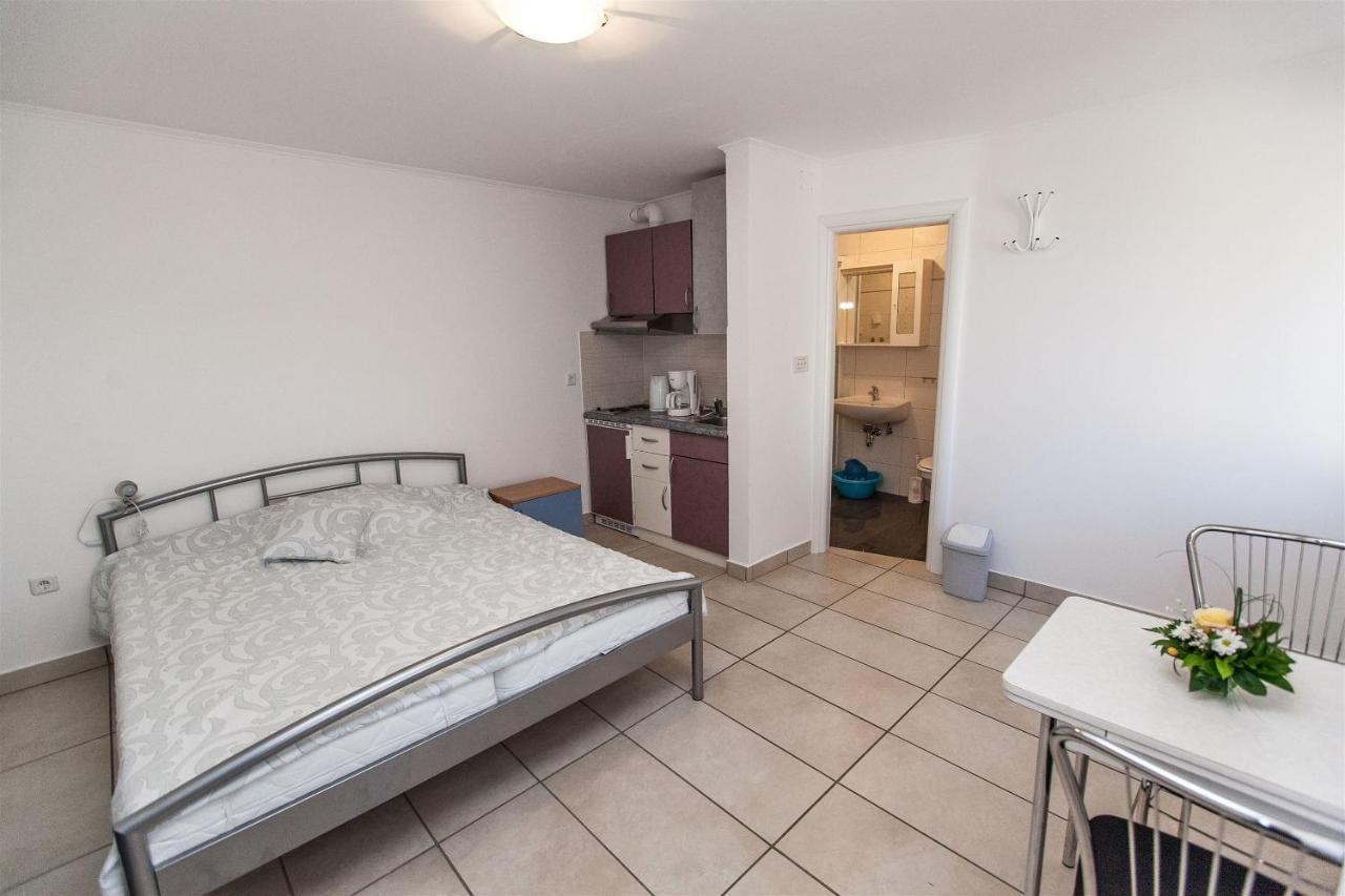 Apartments Carmen Crikvenica Ngoại thất bức ảnh